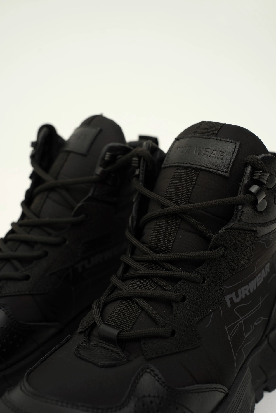 Кросівки трекінгові з натуральної шкіри 