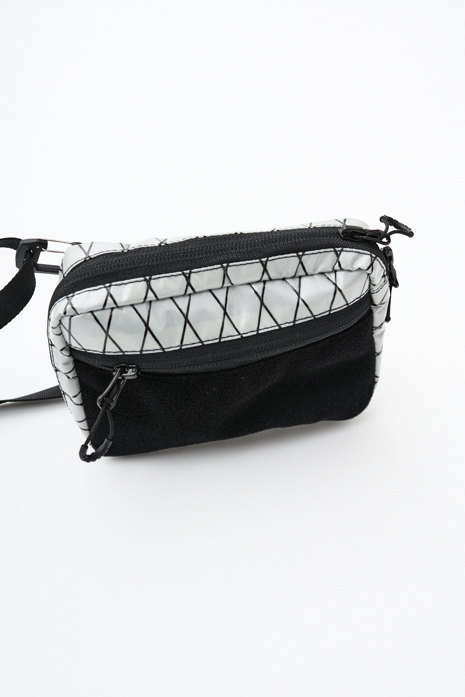 Сумка через плече з велкро панеллю 